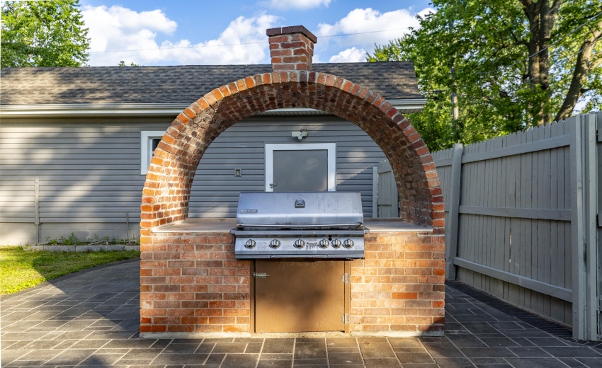 1147 W 62nd Ave-37
