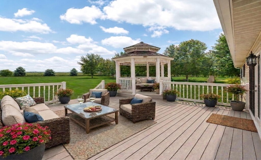 porch staged
