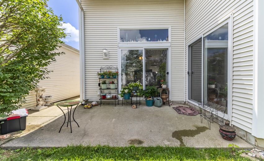 668 Ash Ct-26