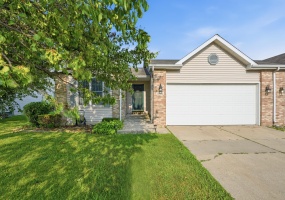 8781 Monroe Street, Merrillville, Indiana, 2 Bedrooms Bedrooms, 6 Rooms Rooms,2 BathroomsBathrooms,Residential,For Sale,Monroe,NRA843471 8781 Monroe Street, Merrillville, Indiana, 2 Bedrooms Bedrooms, 6 Rooms Rooms,2 BathroomsBathrooms,Residential,For Sale,Monroe,NRA843471