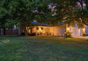 2770 Tulip Lane, Hobart, Indiana, 3 Bedrooms Bedrooms, 7 Rooms Rooms,2 BathroomsBathrooms,Residential,For Sale,Tulip,NRA843498 2770 Tulip Lane, Hobart, Indiana, 3 Bedrooms Bedrooms, 7 Rooms Rooms,2 BathroomsBathrooms,Residential,For Sale,Tulip,NRA843498