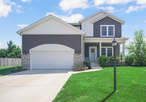 3304 Blue Grouse Street, Valparaiso, Indiana, 4 Bedrooms Bedrooms, 10 Rooms Rooms,3 BathroomsBathrooms,Residential,For Sale,Blue Grouse,NRA843570