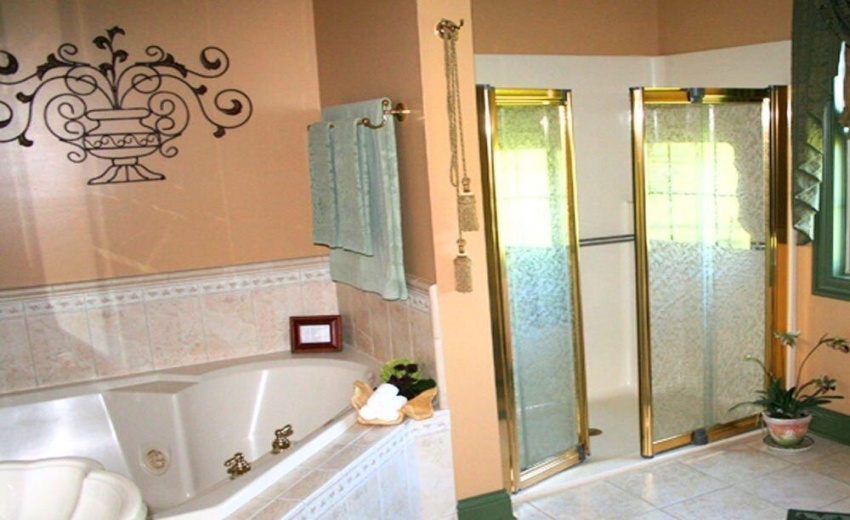 Warbler Bathroom Edited