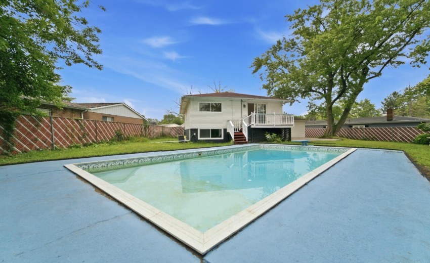 In Ground Pool