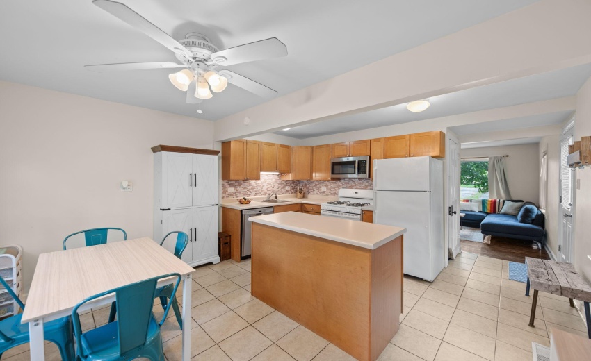 Dining/Kitchen