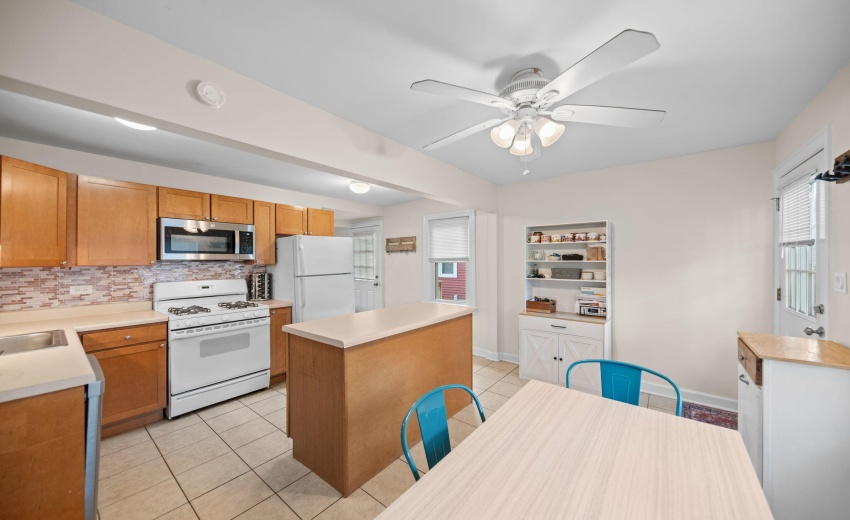 Dining/Kitchen