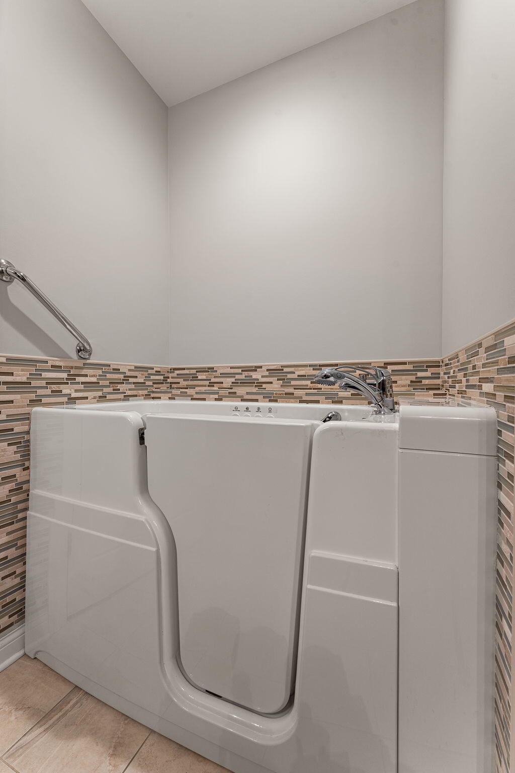Primary Walk-In Soaking Tub