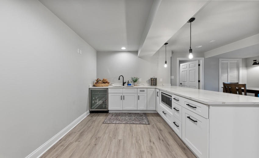 1462 Gates Dr (21 of 35)