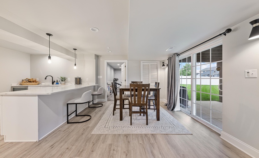 1462 Gates Dr (23 of 35)
