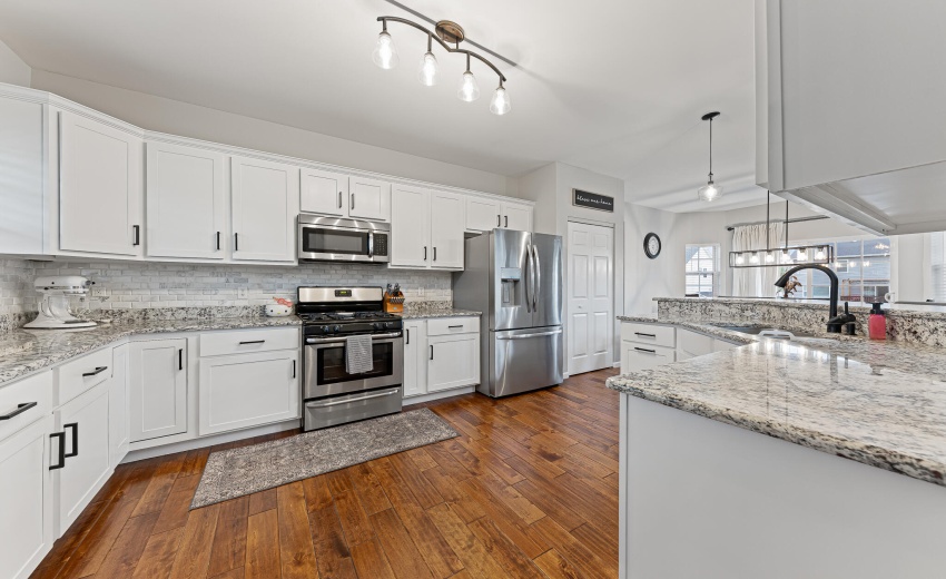 1462 Gates Dr (4 of 35)