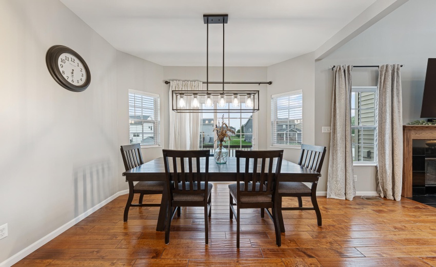 1462 Gates Dr (7 of 35)