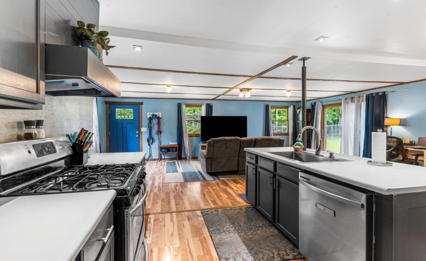 6-4675 Beach Ln Rochester IN 46975 6