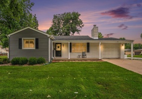 203 Greenwood Avenue, Crown Point, Indiana, 3 Bedrooms Bedrooms, 8 Rooms Rooms,2 BathroomsBathrooms,Residential,For Sale,Greenwood,NRA843762