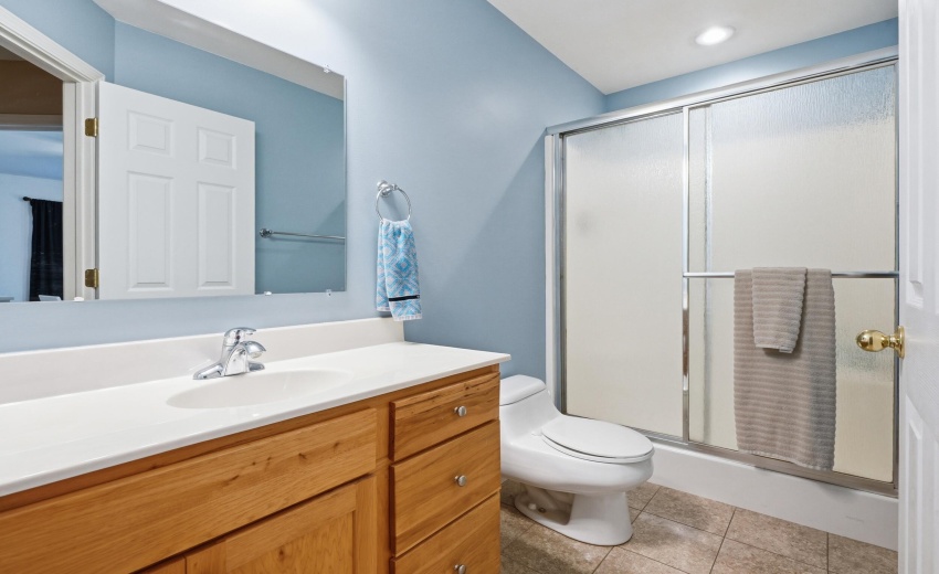 731 Oakbrook Drive