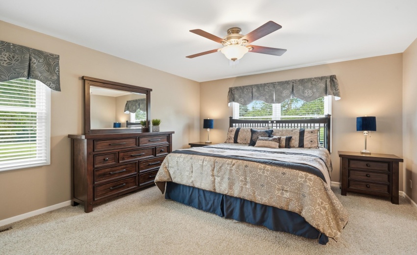 731 Oakbrook Drive