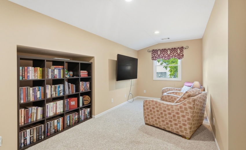 731 Oakbrook Drive