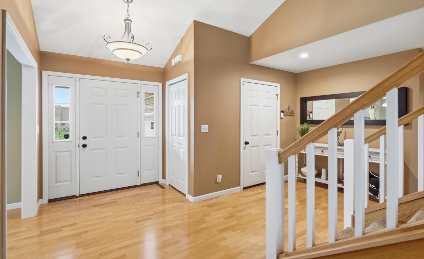 731 Oakbrook Drive