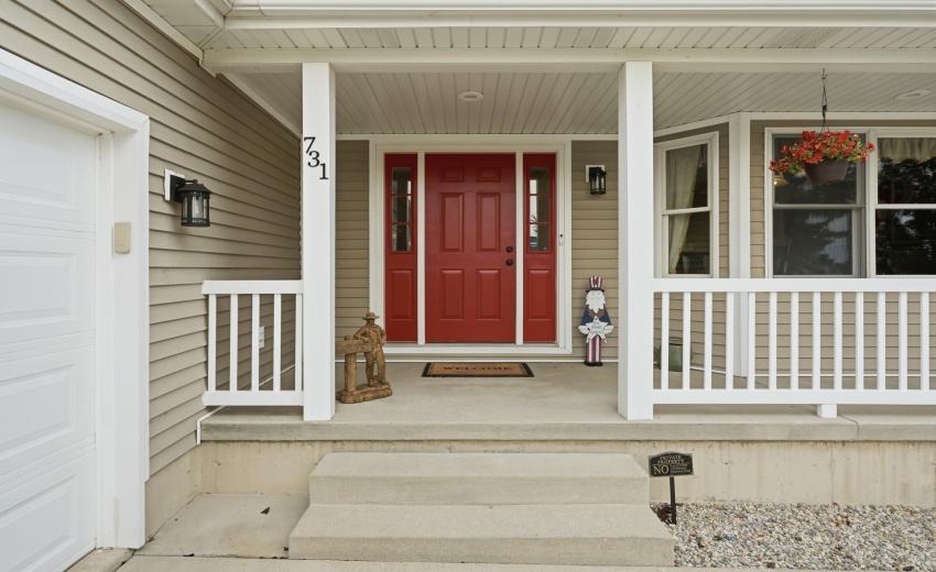 731 Oakbrook Drive