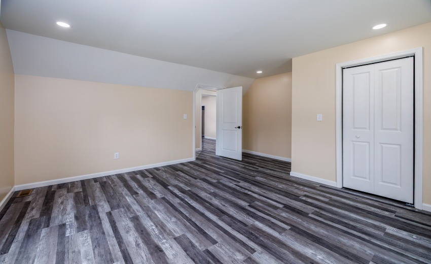 127 S Park Ave Rensselaer-26