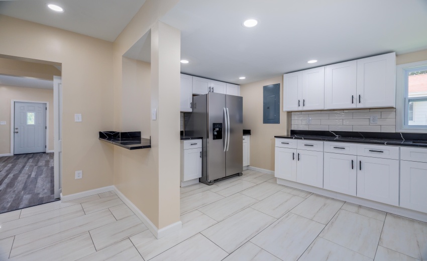 127 S Park Ave Rensselaer-16