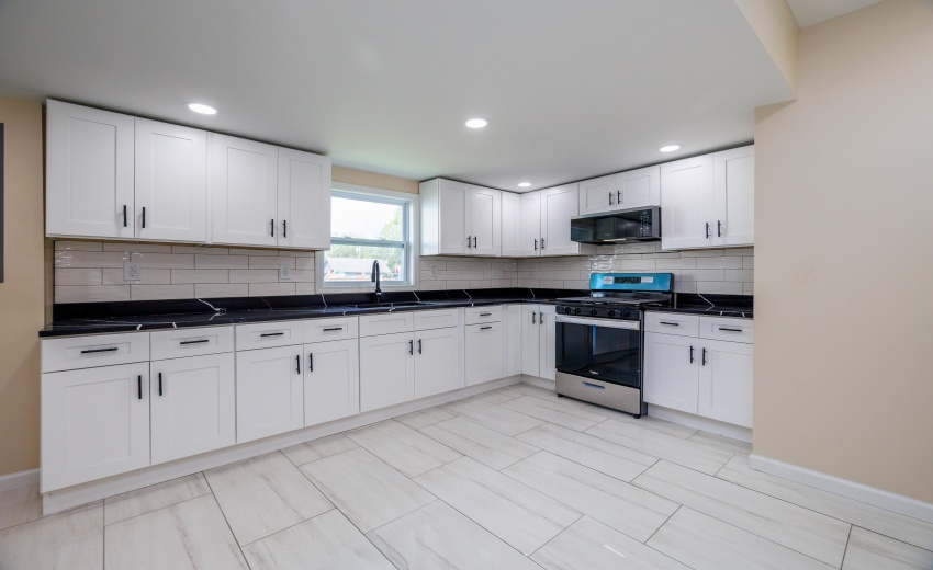 127 S Park Ave Rensselaer-17