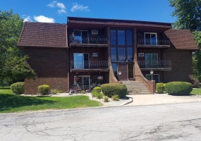9726 5th Street, Highland, Indiana, 1 Bedroom Bedrooms, 4 Rooms Rooms,1 BathroomBathrooms,Residential,For Sale,5th,NRA843788 9726 5th Street, Highland, Indiana, 1 Bedroom Bedrooms, 4 Rooms Rooms,1 BathroomBathrooms,Residential,For Sale,5th,NRA843788