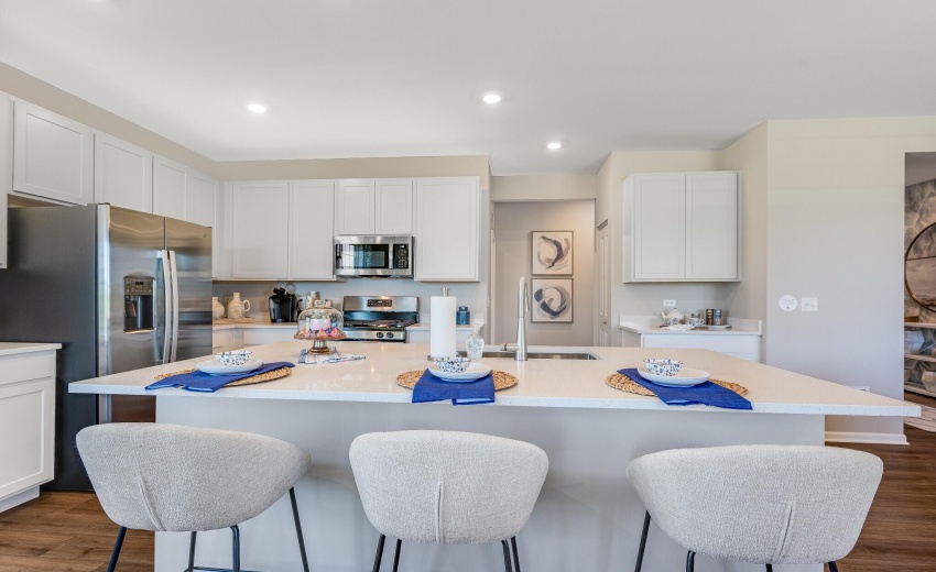 e CHB_Huntley_Pic_SienaC_Kitchen