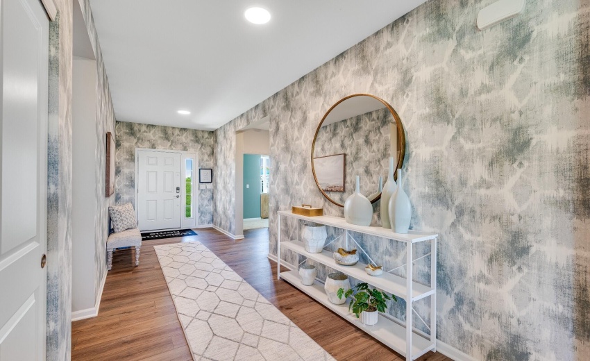 h CHB_Huntley_Pic_SienaC_Foyer