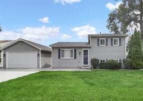 561 Eastwood Drive, Lowell, Indiana, 3 Bedrooms Bedrooms, 8 Rooms Rooms,2 BathroomsBathrooms,Residential,For Sale,Eastwood,NRA843813 561 Eastwood Drive, Lowell, Indiana, 3 Bedrooms Bedrooms, 8 Rooms Rooms,2 BathroomsBathrooms,Residential,For Sale,Eastwood,NRA843813