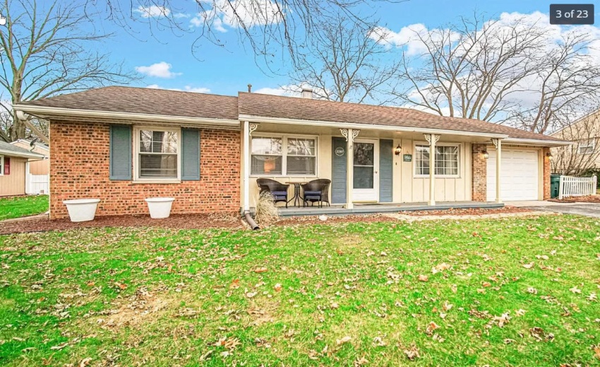2207 Fernhill Front2