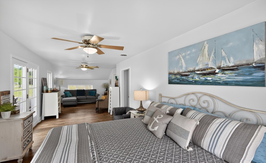21_6019_S_State_Rd_10-Bedroom-4568