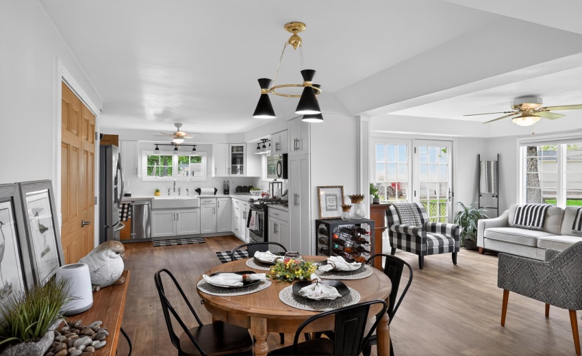 18_6019_S_State_Rd_10-Dining_room-4590