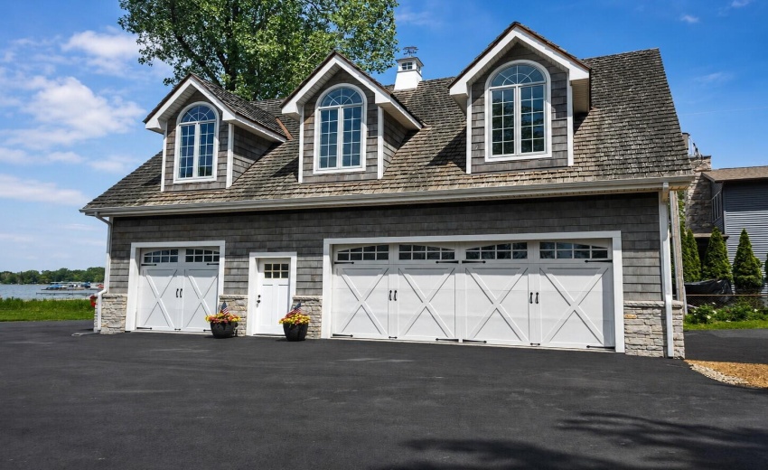 GARAGE