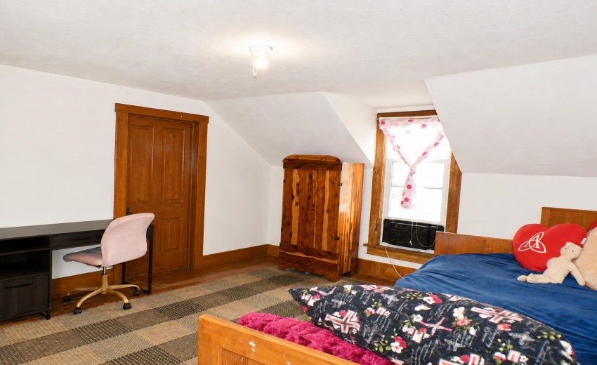 bed 5 monon