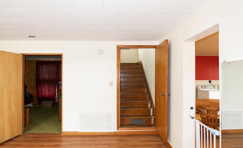monon foyer
