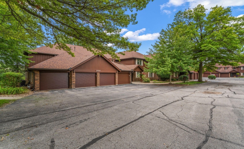 2511 E Lakeshore Dr.