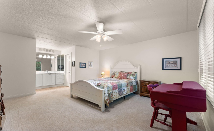 2511 E Lakeshore Dr.