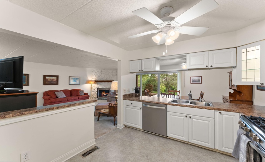 2511 E Lakeshore Dr.