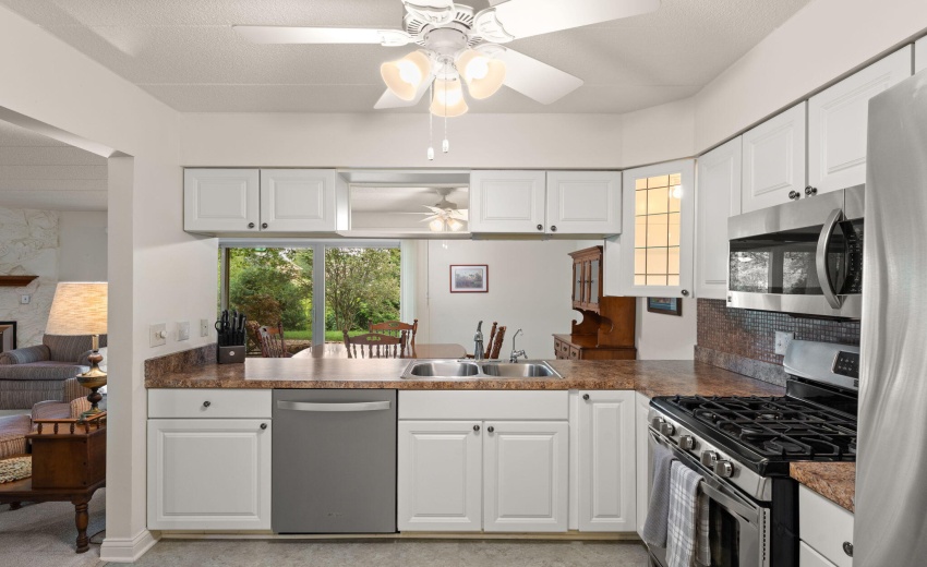 2511 E Lakeshore Dr.
