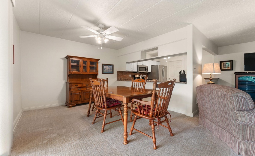 2511 E Lakeshore Dr.