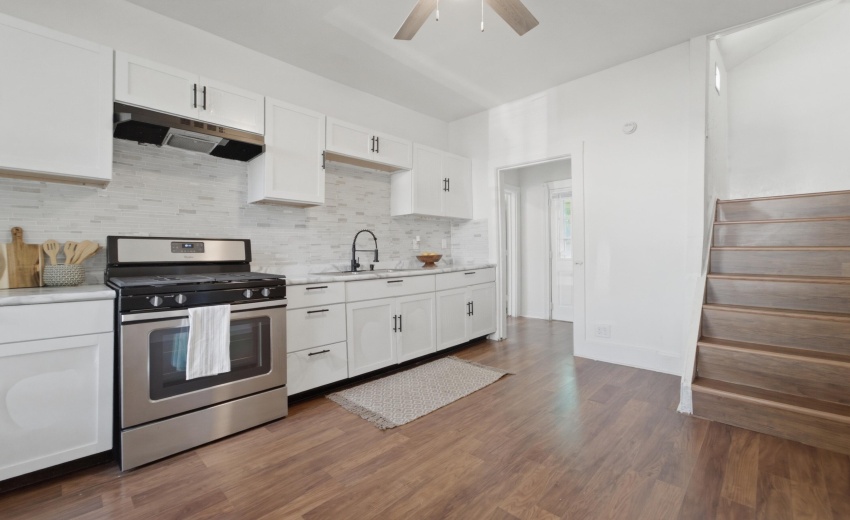 Kitchen 1