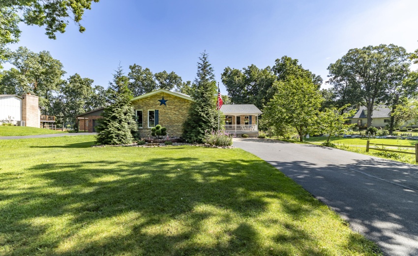 2365 Four Seasons Ct-1