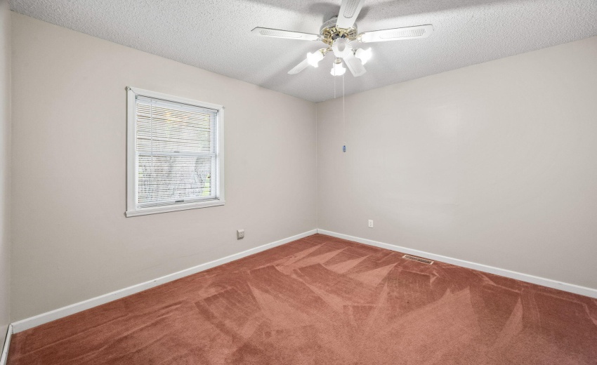 4-web-or-mls-213 S Park St-3