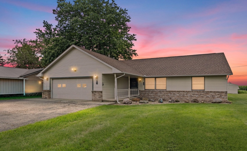 41-web-or-mls-213 S Park St-59