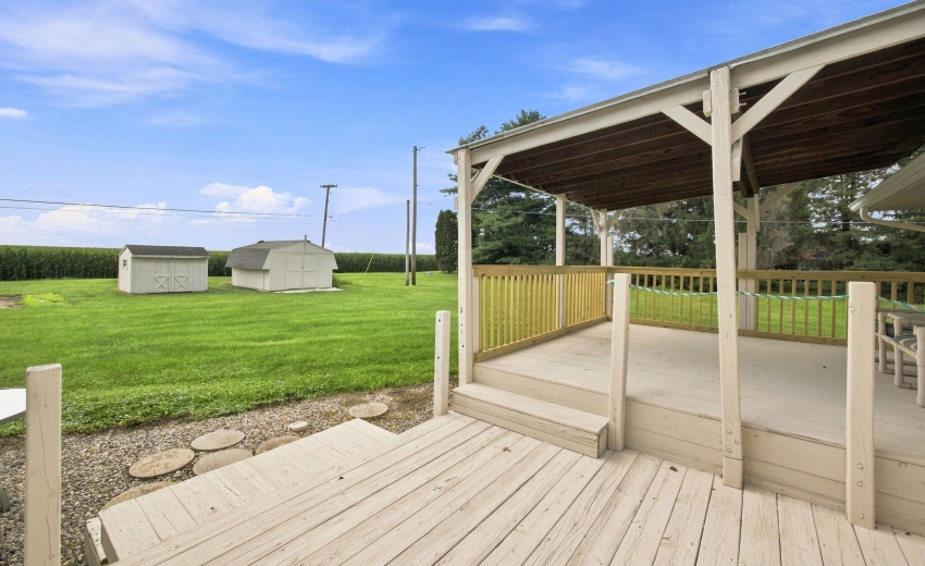 33-web-or-mls-213 S Park St-45