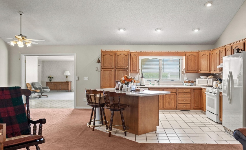 47-web-or-mls-213 S Park St-56