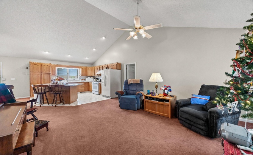 43-web-or-mls-213 S Park St-54
