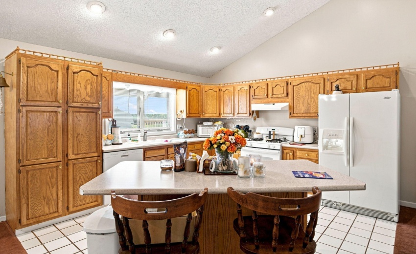 16-web-or-mls-213 S Park St-27