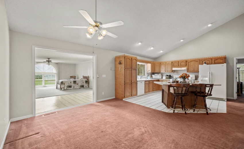 6-web-or-mls-213 S Park St-5