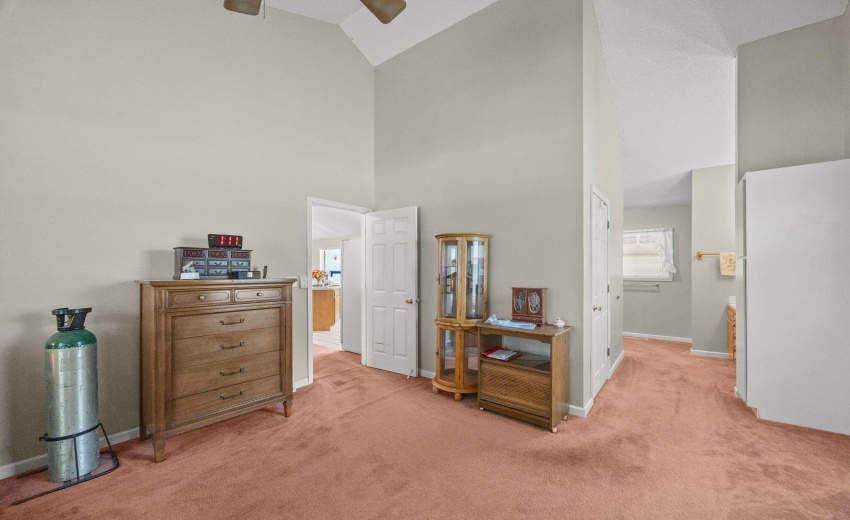8-web-or-mls-213 S Park St-7